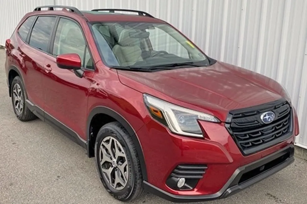 2022 Subaru Forester Premium photo 1