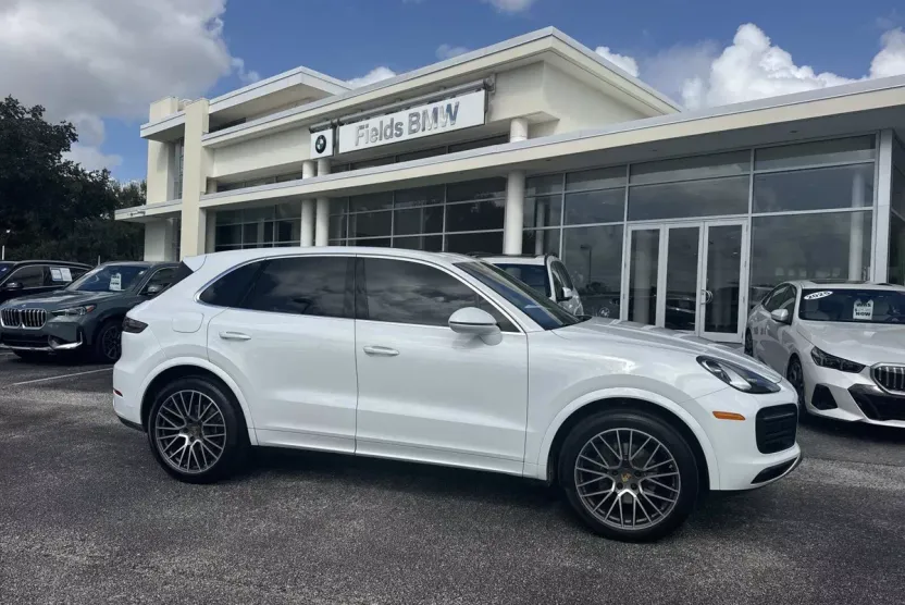 2020 Porsche Cayenne photo 1