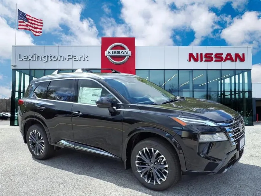 2026 Nissan Rogue Platinum photo 1
