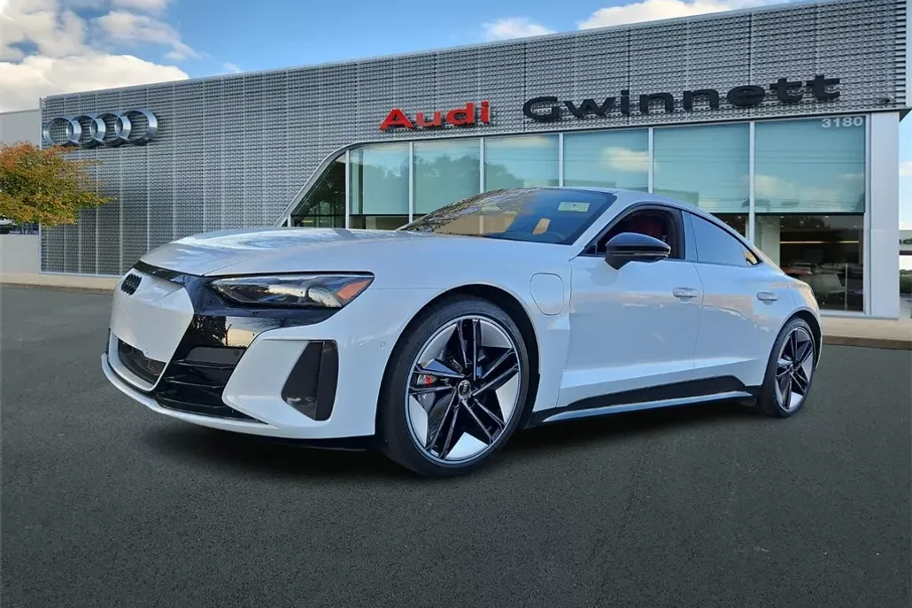 2024 Audi RS e-tron GT Base photo 1