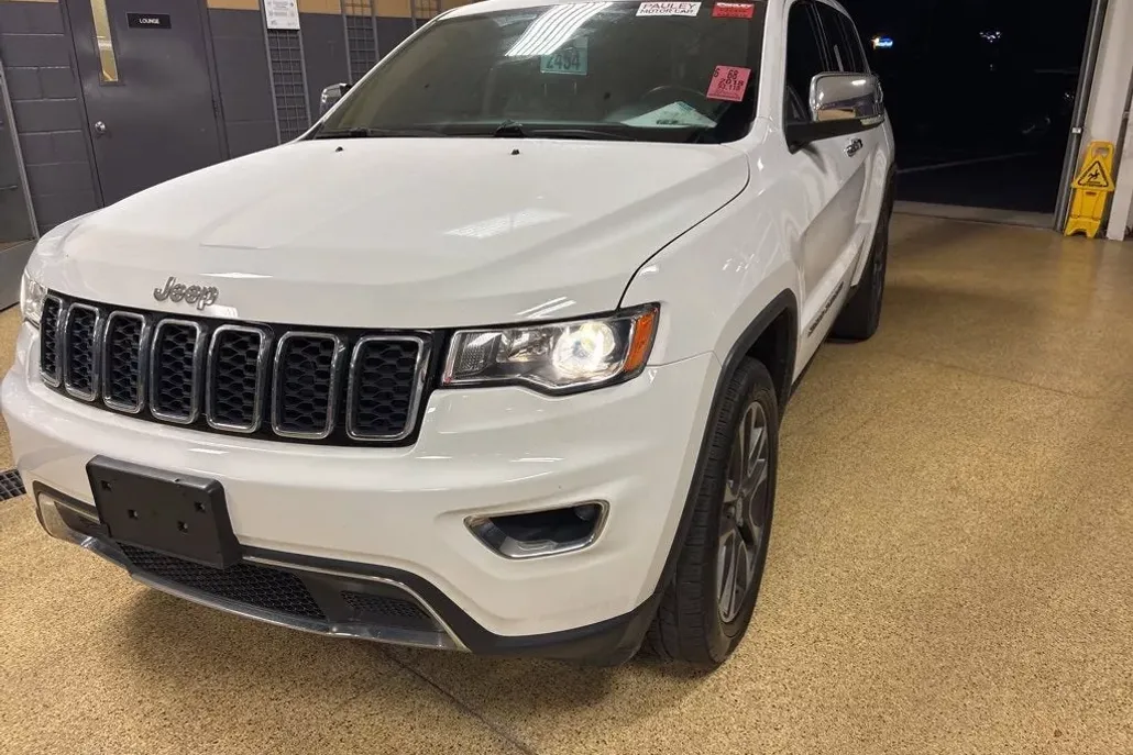 2018 Jeep Grand Cherokee Limited photo 1