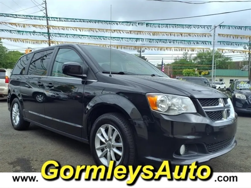 2018 Dodge Grand Caravan SXT photo 1