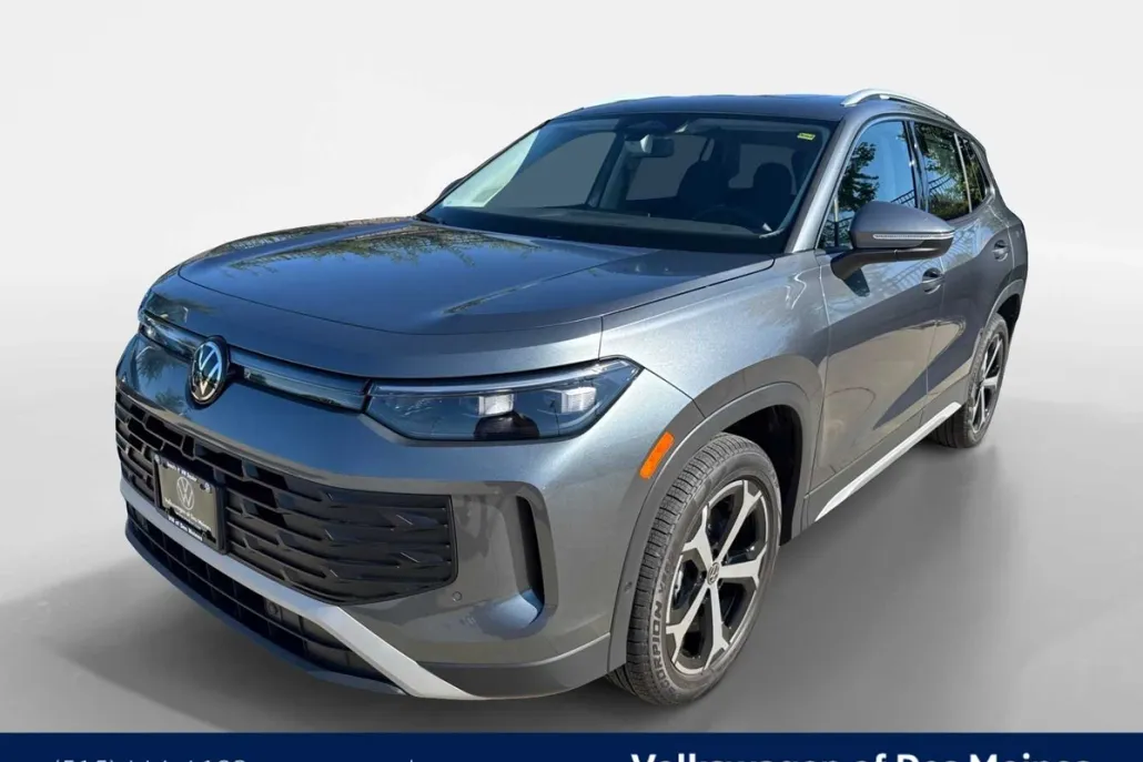 2025 Volkswagen Tiguan SE photo 1