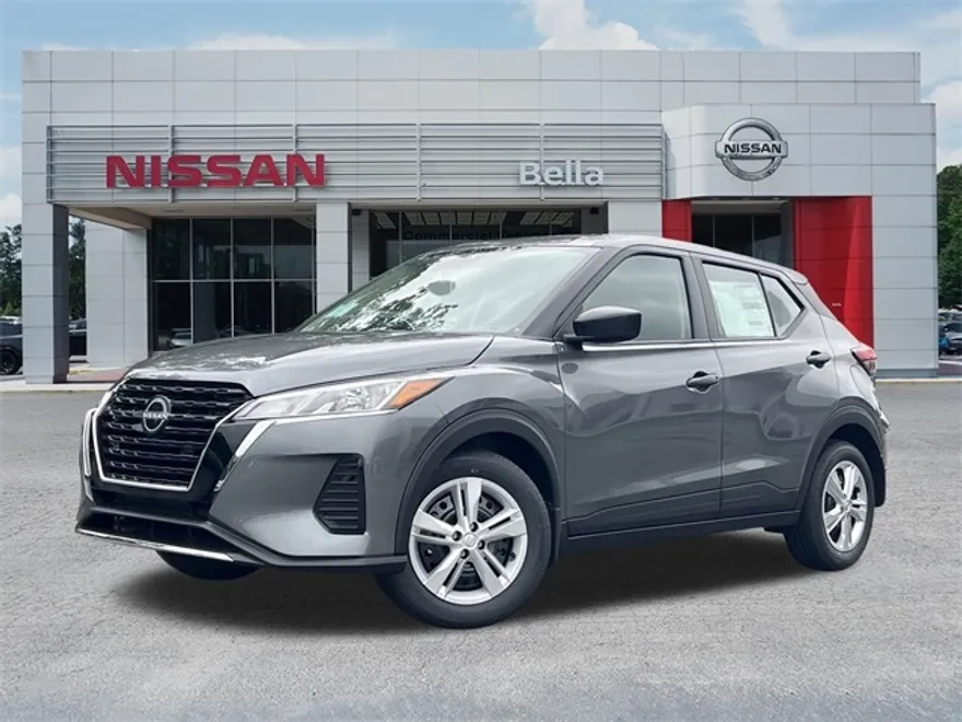2025 Nissan Kicks Play S photo 1