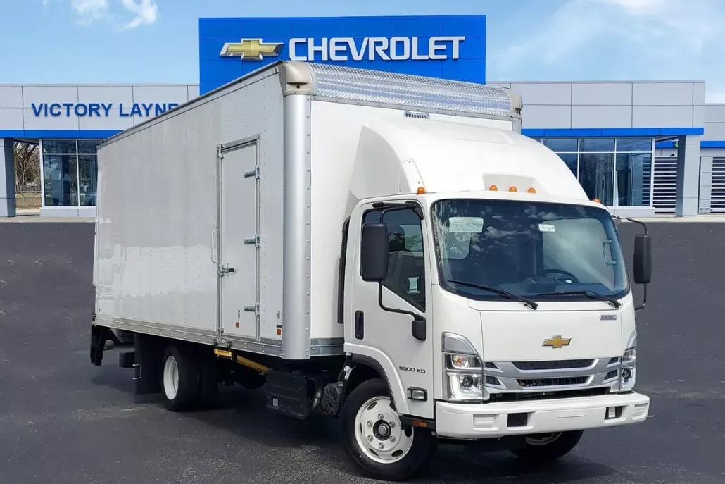 2024 Chevrolet Silverado photo 1