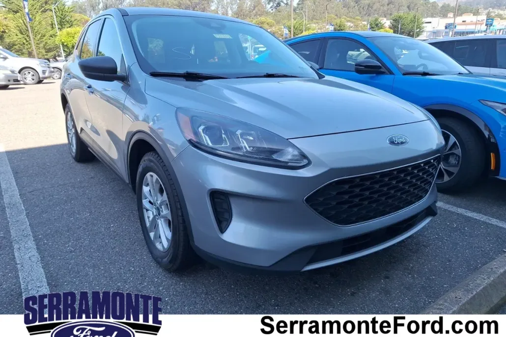2022 Ford Escape SE photo 1