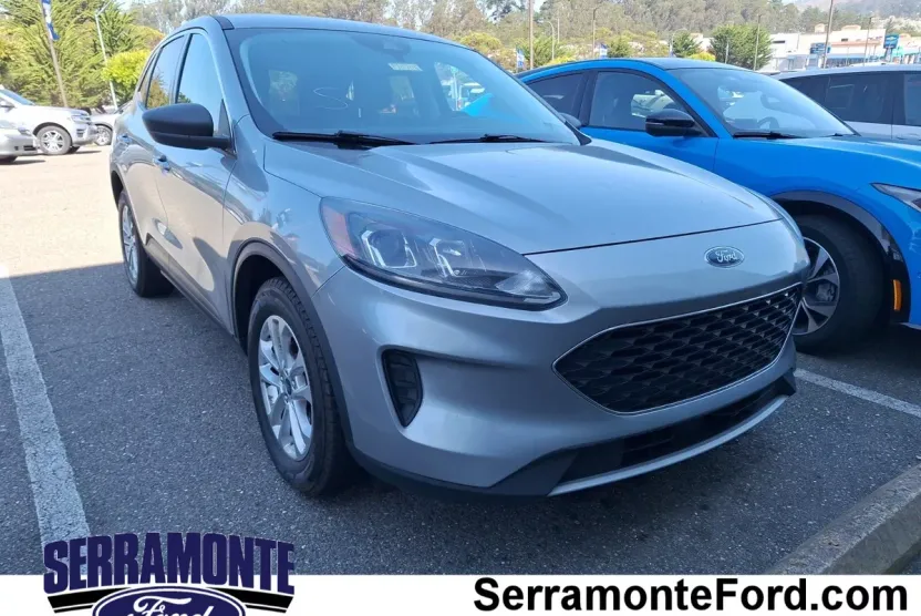 2022 Ford Escape SE photo 1