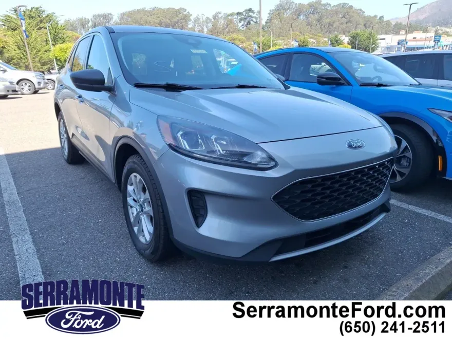 2022 Ford Escape SE photo 1