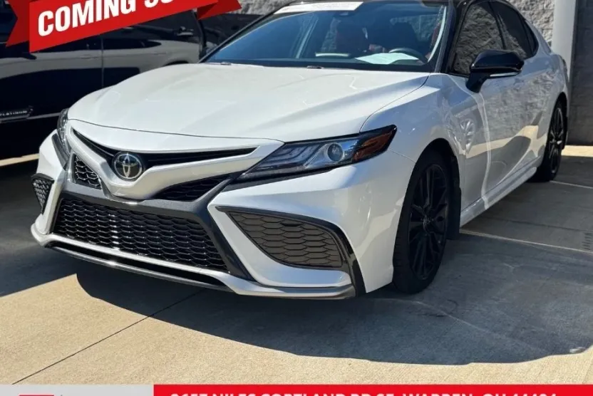 2022 Toyota Camry XSE photo 1