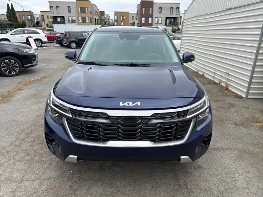 2026 Kia Seltos EX photo 1
