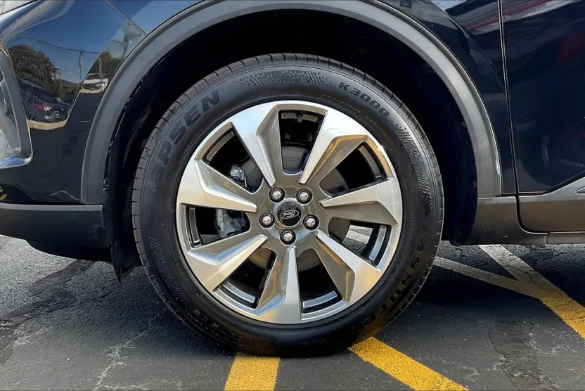 2024 Ford Escape Platinum photo 1