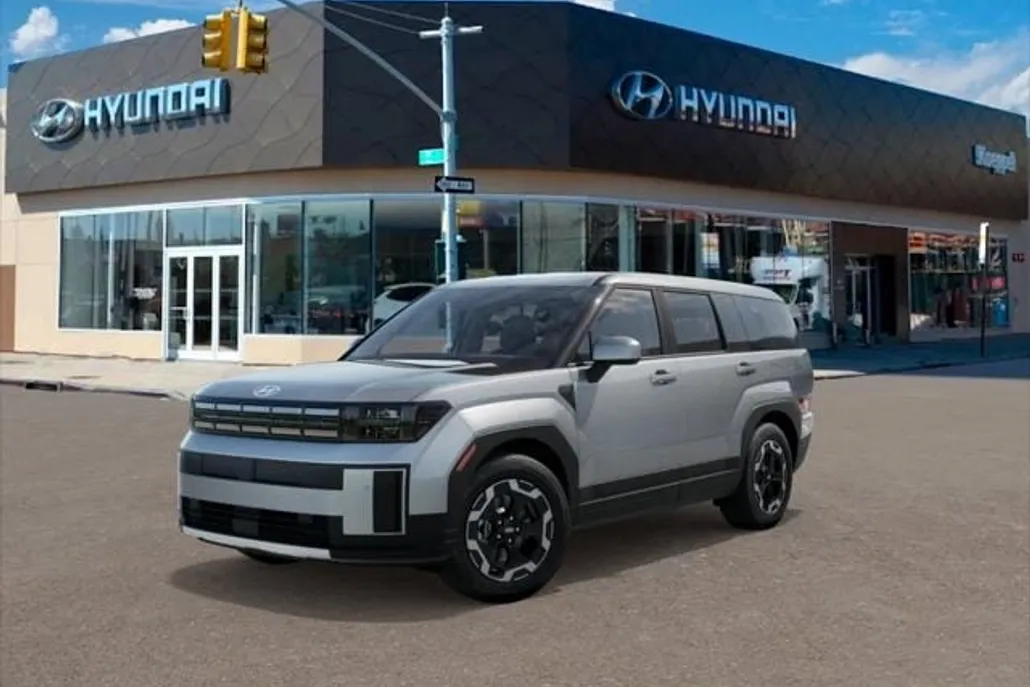 2025 Hyundai Santa Fe SE photo 1