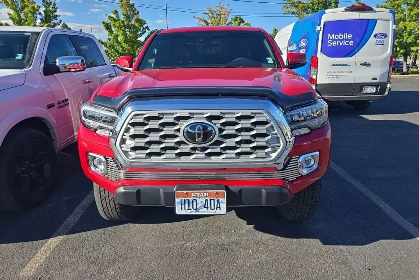 2021 Toyota Tacoma TRD V6 photo 1