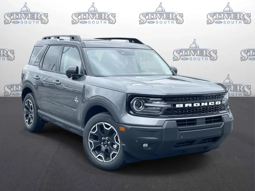 2025 Ford Bronco Sport Outer Banks photo 1