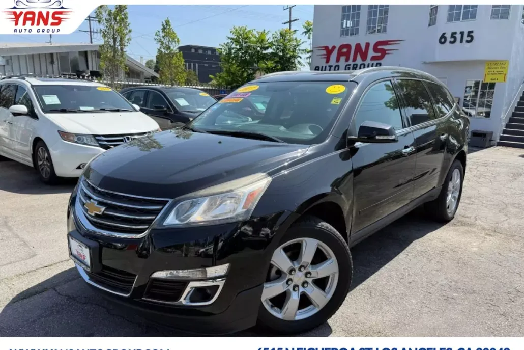 2017 Chevrolet Traverse 1LT photo 1