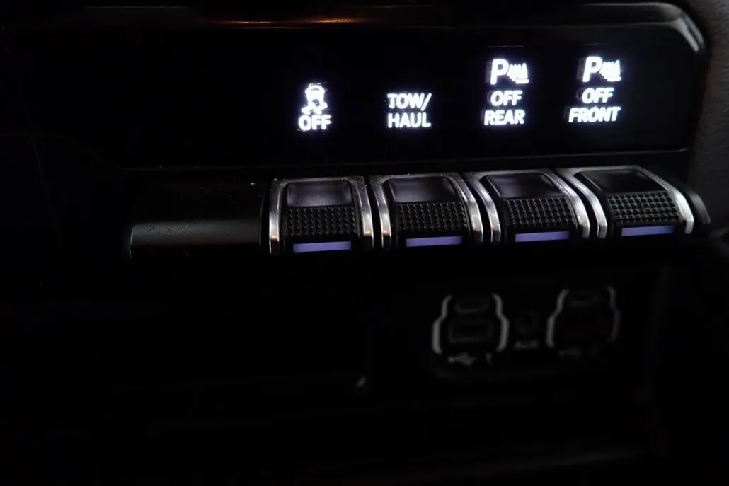 2020 Ram 1500 Big Horn photo 1