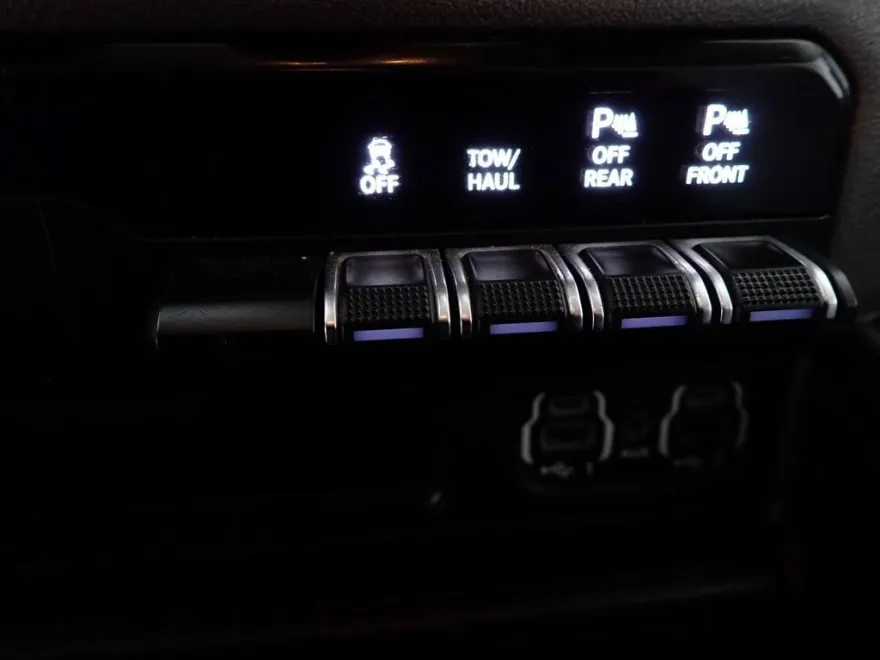 2020 Ram 1500 Big Horn photo 1