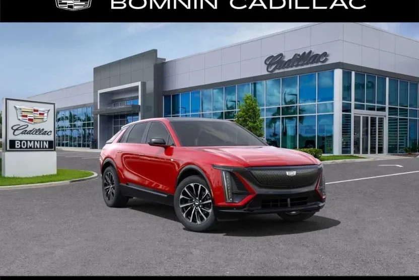 2025 Cadillac Lyriq Sport photo 1