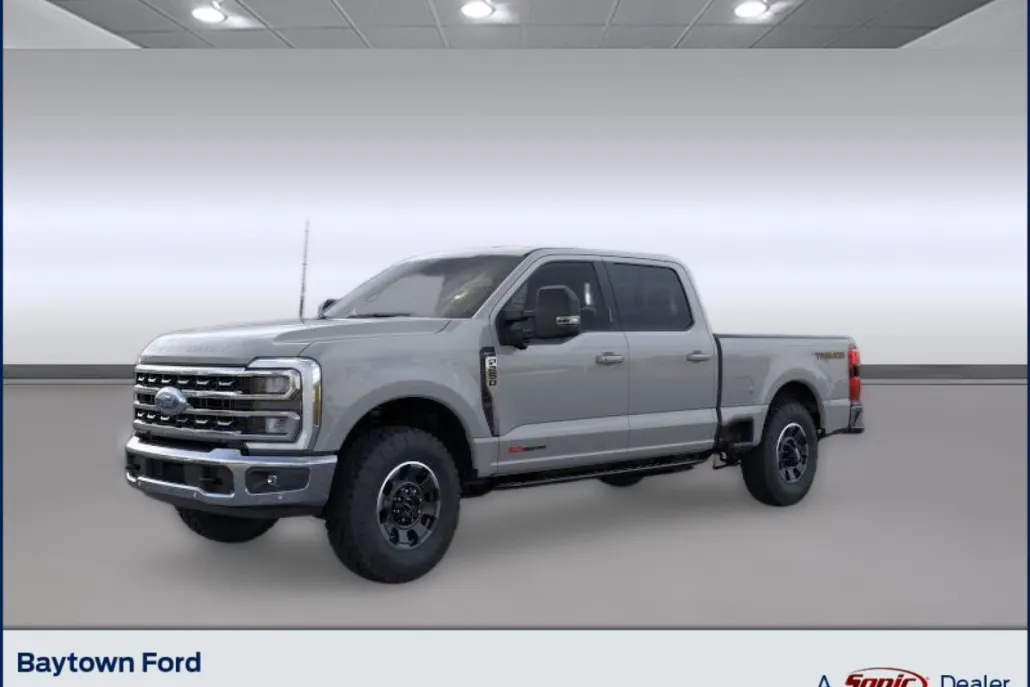 2025 Ford F-250 Lariat photo 1
