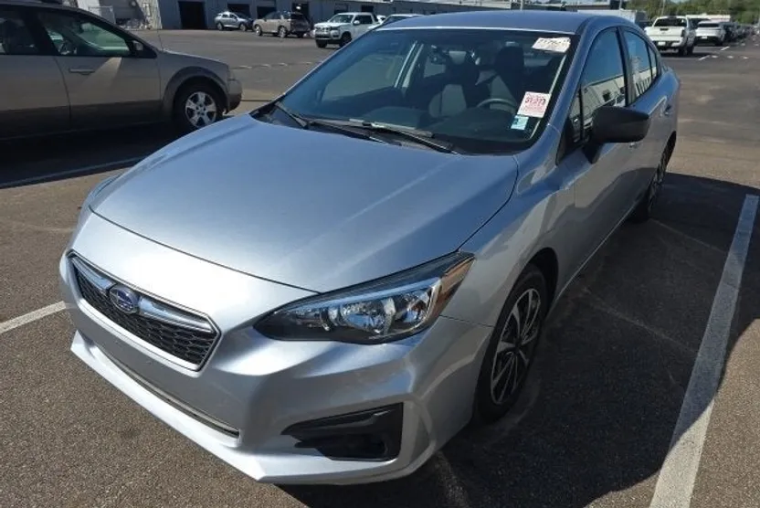 2019 Subaru Impreza 2.0i photo 1