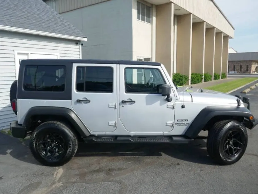 2012 Jeep Wrangler Unlimited Sport photo 1