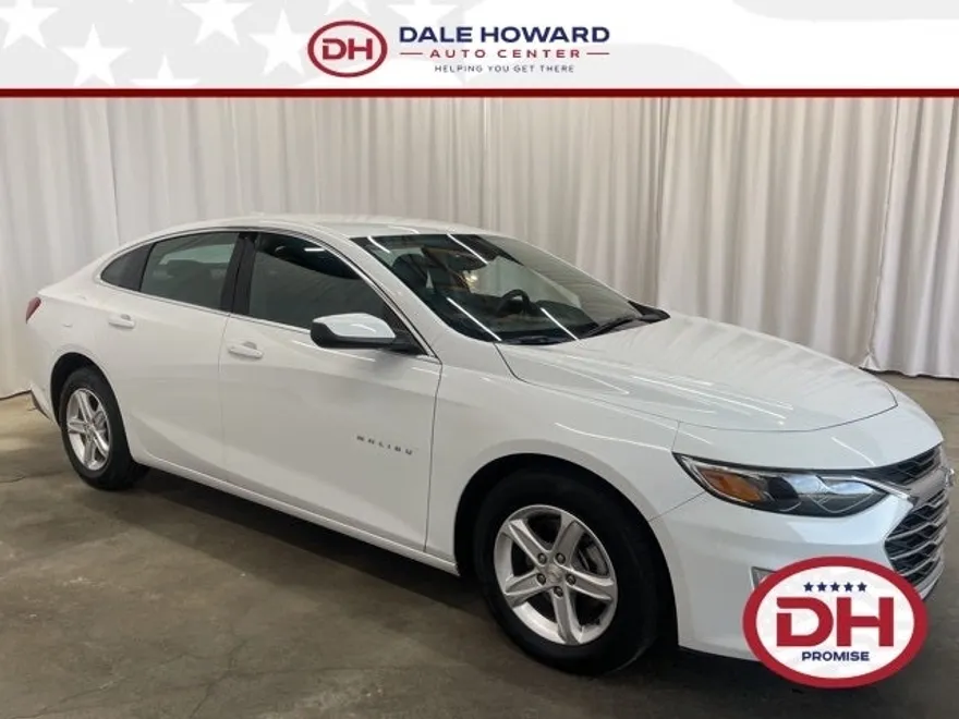 2024 Chevrolet Malibu 1LT photo 1