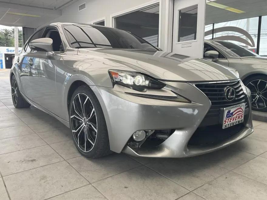 2014 Lexus IS 250 photo 1