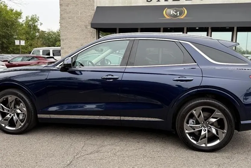 2024 Genesis Electrified GV70 Advanced photo 1