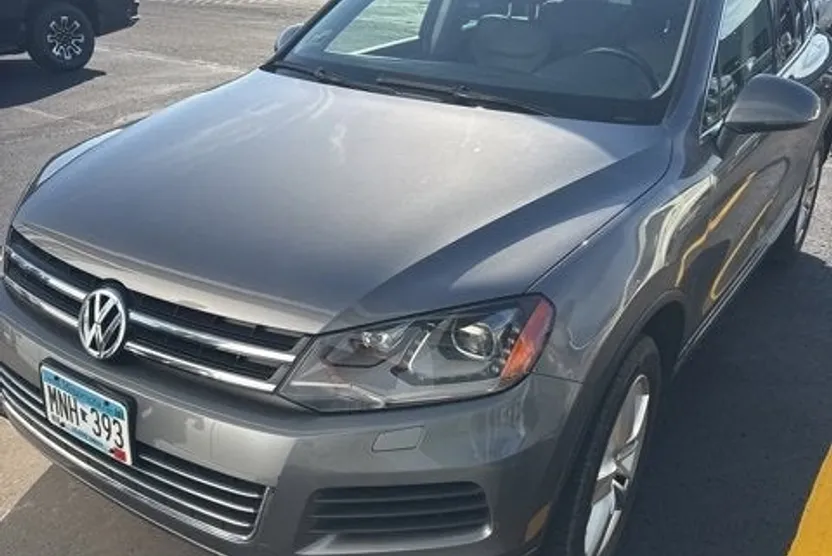2013 Volkswagen Touareg V6 FSI TDI photo 1