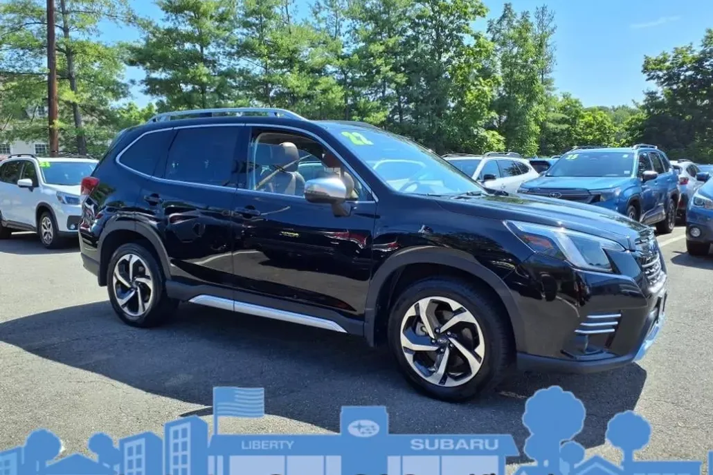 2022 Subaru Forester Touring photo 1