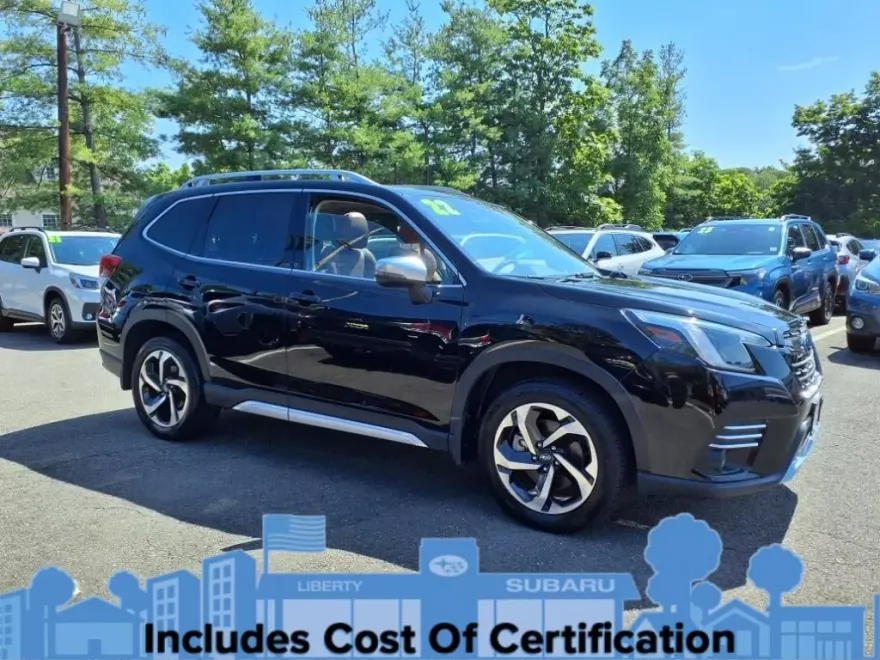 2022 Subaru Forester Touring photo 1