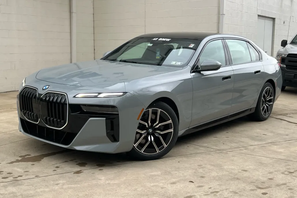 2025 Bmw 740i xDrive Sedan photo 1