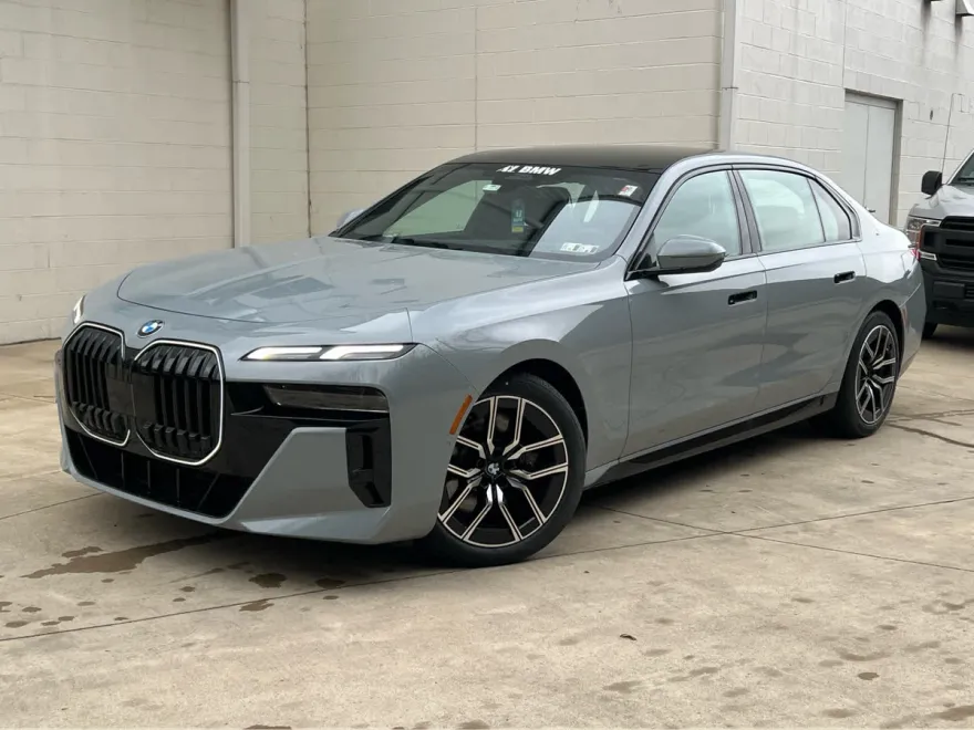 2025 Bmw 740i xDrive Sedan photo 1