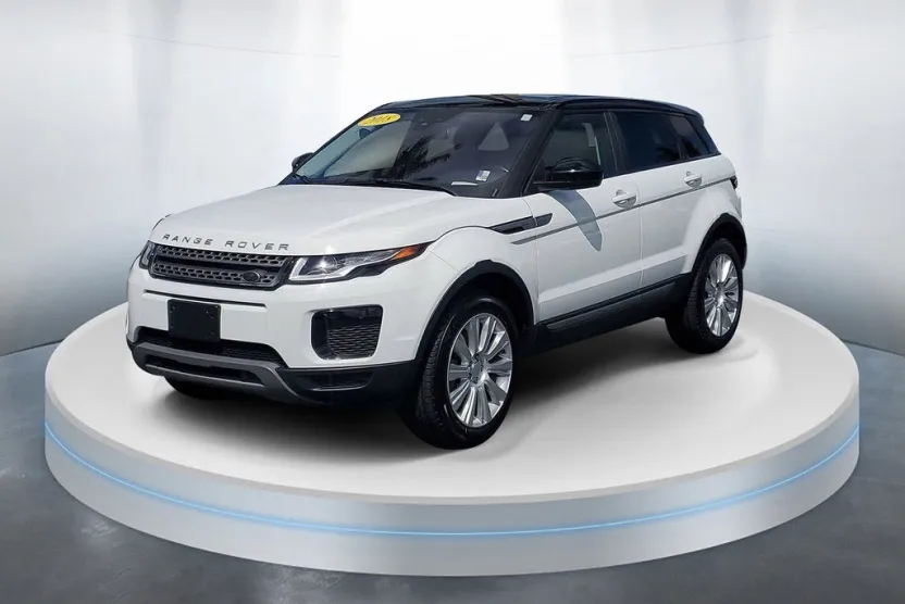 2018 Land Rover Range Rover Evoque SE photo 1