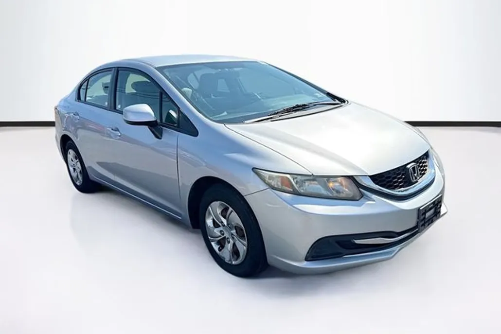 2013 Honda Civic LX photo 1