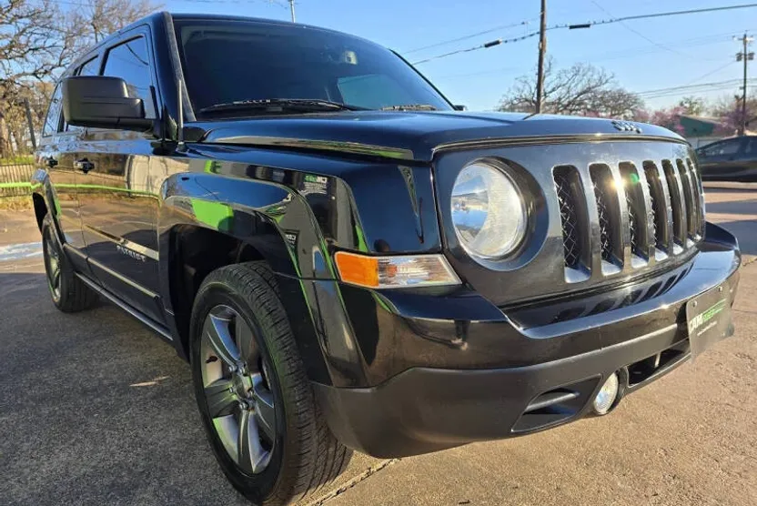 2015 Jeep Patriot High Altitude Altitude Edition photo 1