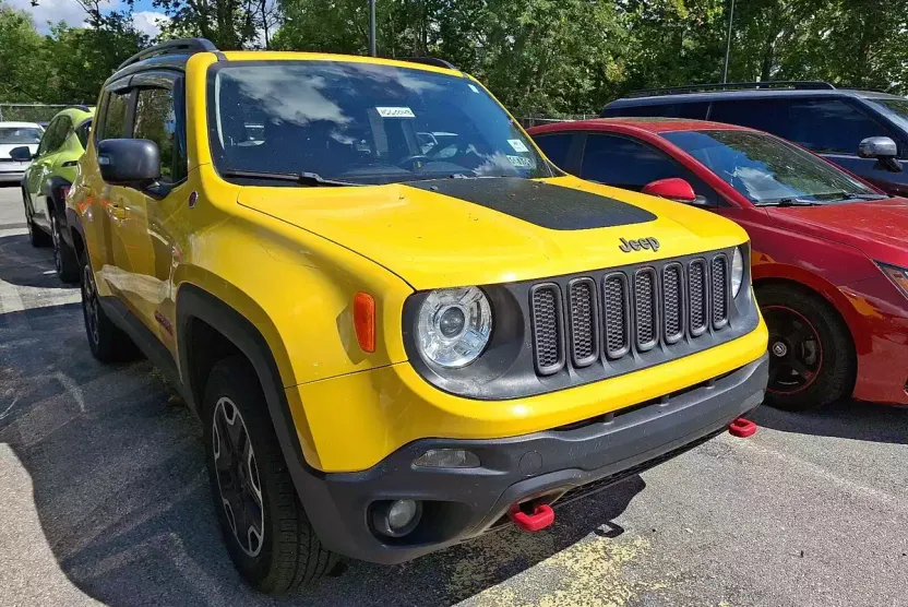 2017 Jeep Renegade Trailhawk photo 1