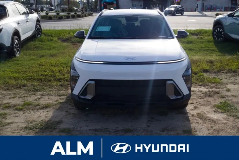 2026 Hyundai Kona SEL photo 1