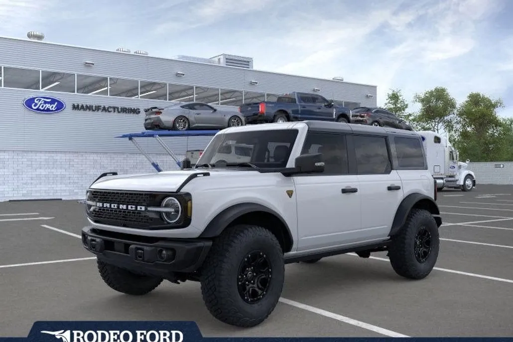 2025 Ford Bronco Badlands photo 1