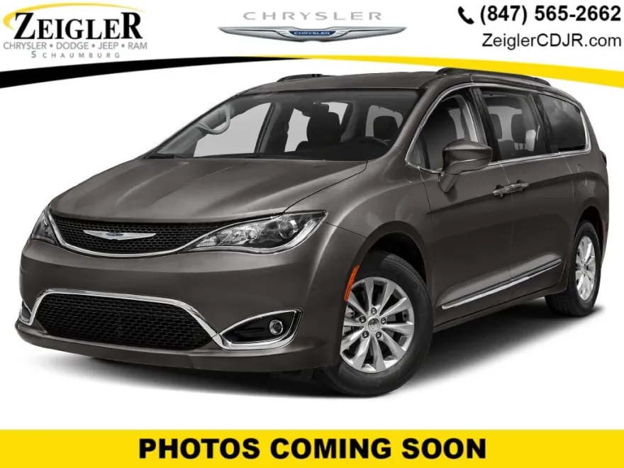 2020 Chrysler Pacifica Touring Plus photo 1