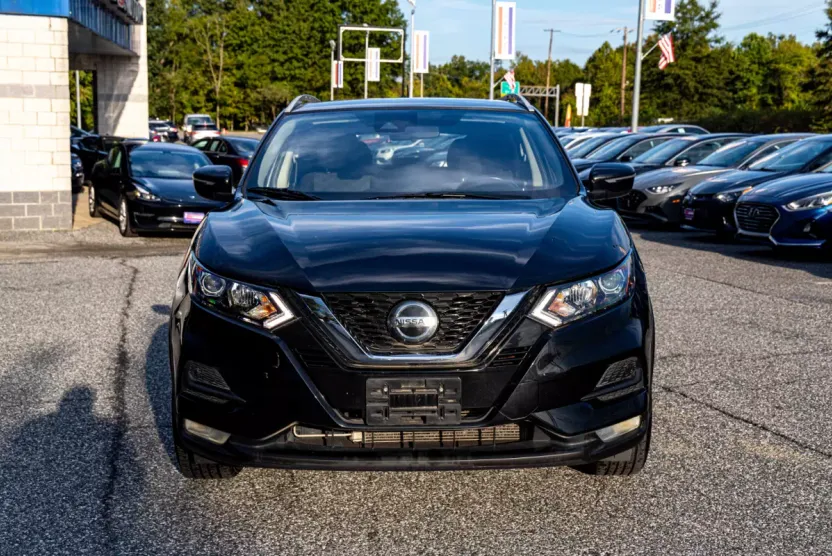 2020 Nissan Rogue Sport SV photo 1