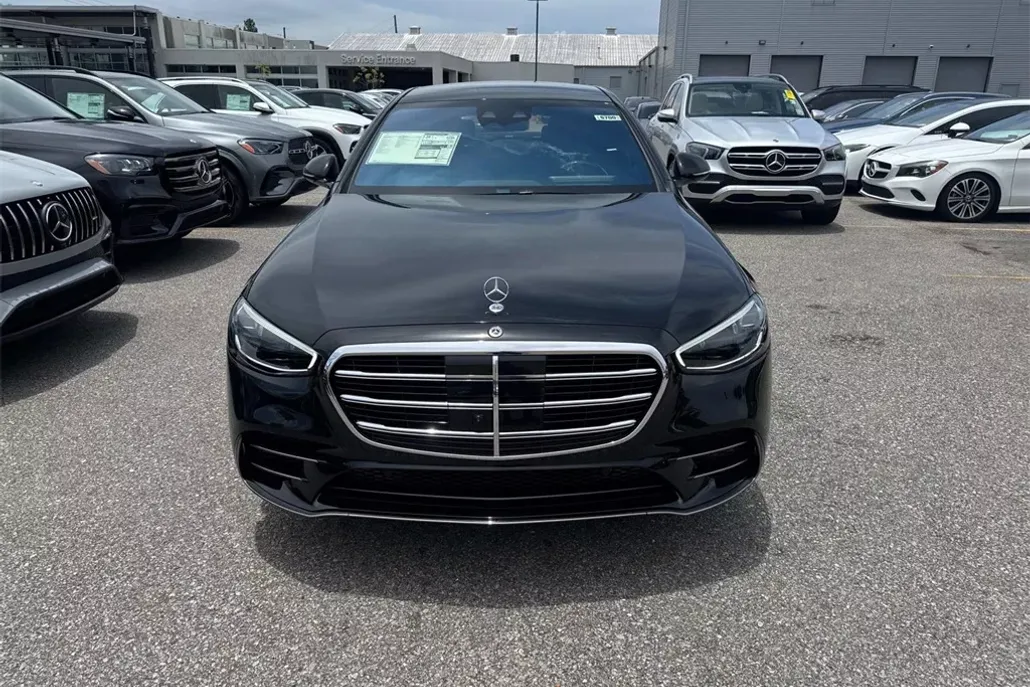 2025 Mercedes Benz S 580 4MATIC photo 1