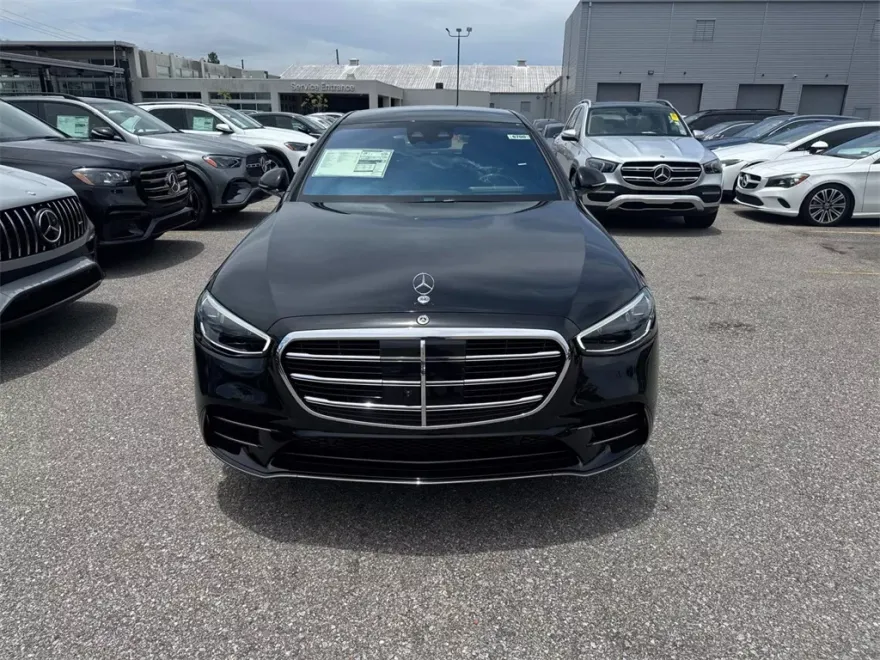 2025 Mercedes Benz S 580 4MATIC photo 1