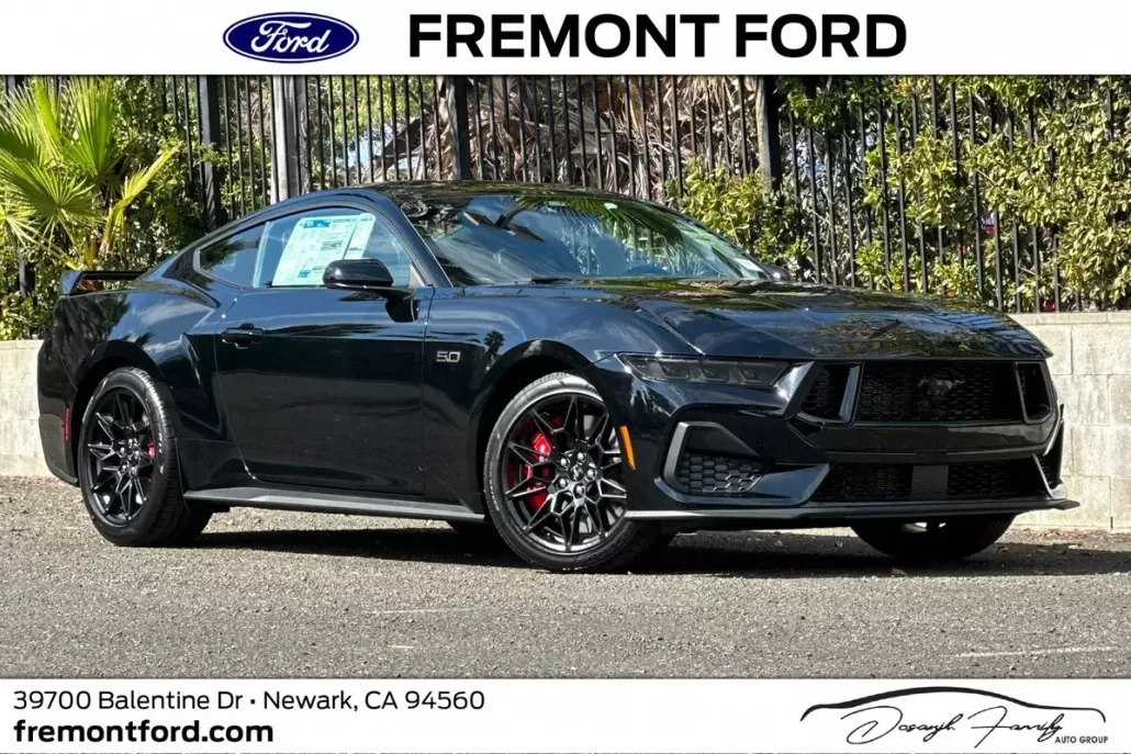 2025 Ford Mustang GT Premium photo 1