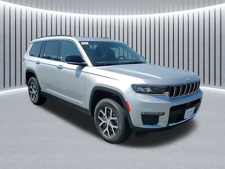 2025 Jeep Grand Cherokee Limited photo 1