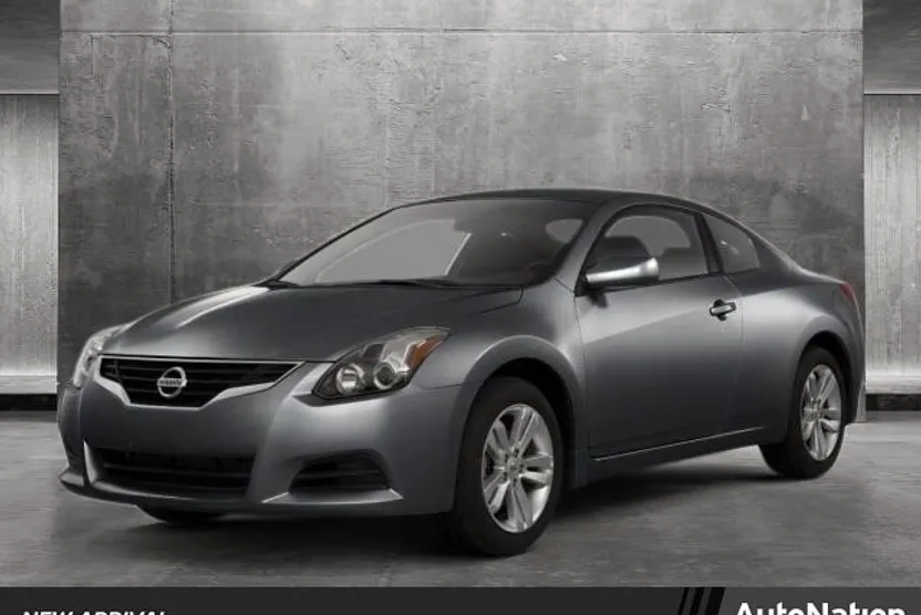 2013 Nissan Altima 2.5 S photo 1