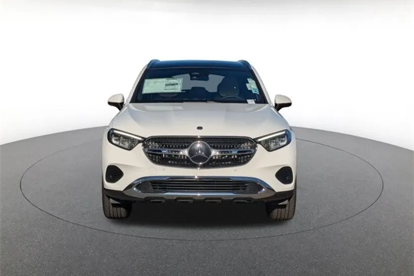 2026 Mercedes Benz GLC 300 4MATIC photo 1