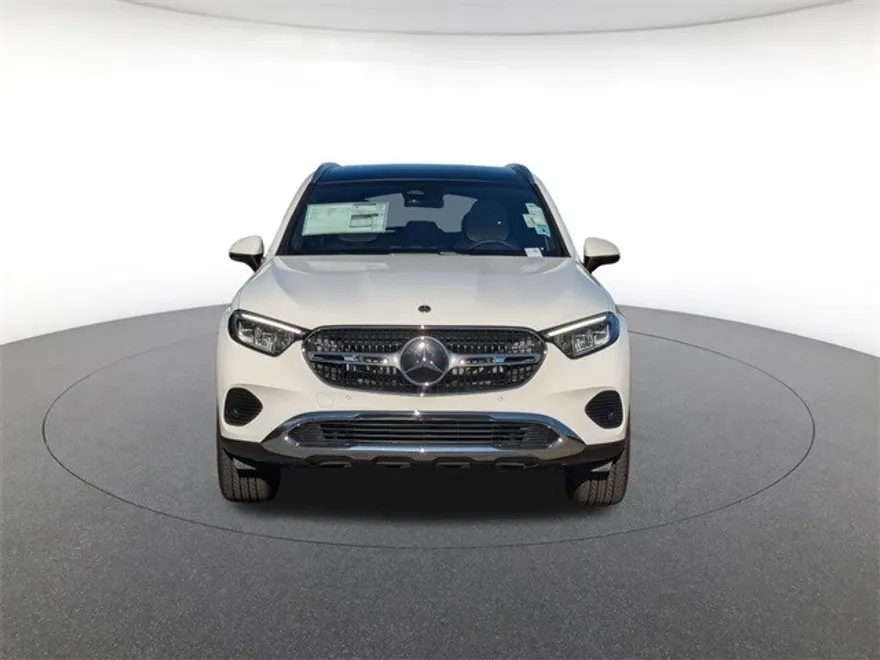 2026 Mercedes Benz GLC 300 4MATIC photo 1