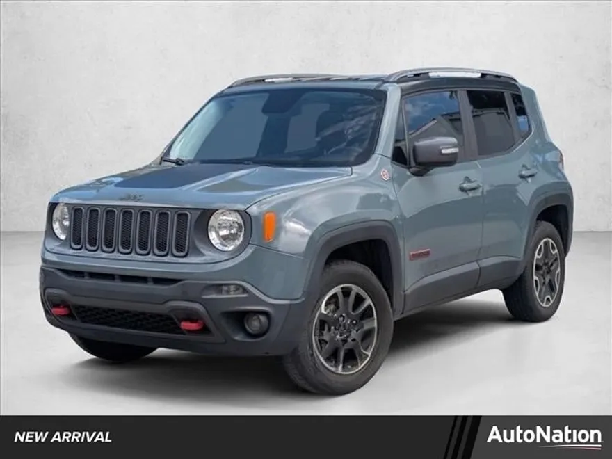 2015 Jeep Renegade Trailhawk photo 1