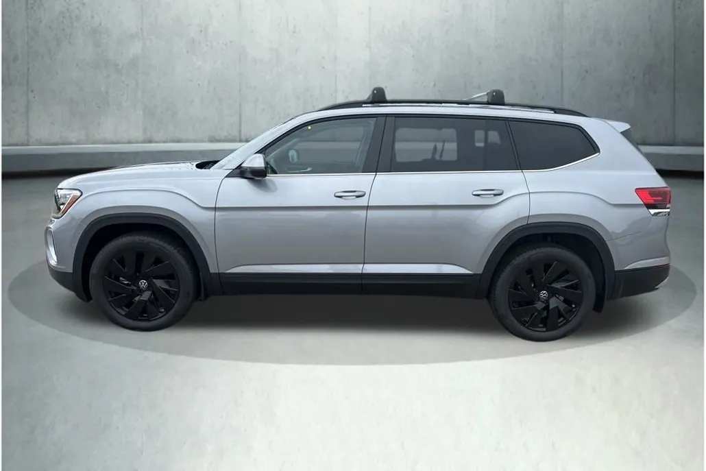 2026 Volkswagen Atlas SE Technology photo 1